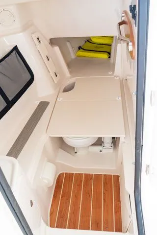 Slide: The Image of Grady-White Freedom 307 2024 - 20