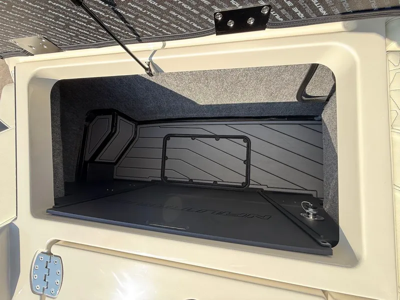 Slide: The Image of Nautique Super Air Nautique GS20 2026 - 10