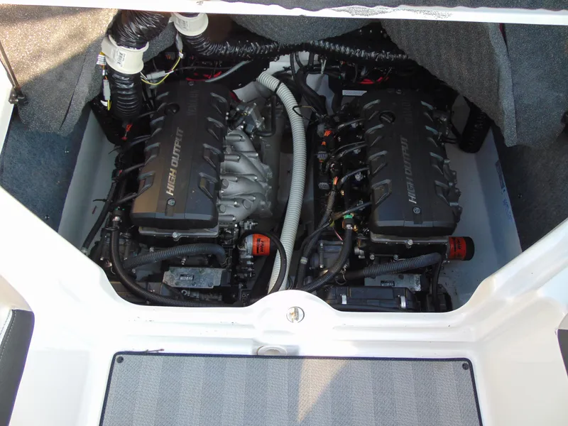 Slide: The Image of Engine compartment of 2019 Yamaha Boats 242 Limited S E-Series, showcasing dual high-output engines. - 15