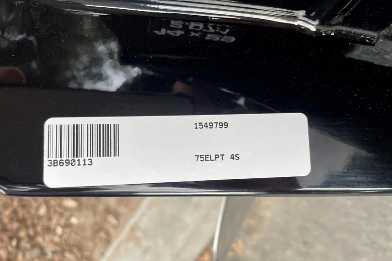 Slide: The Image of Barcode and serial number on 2025 Mako Pro Skiff 17 CC boat. - 53
