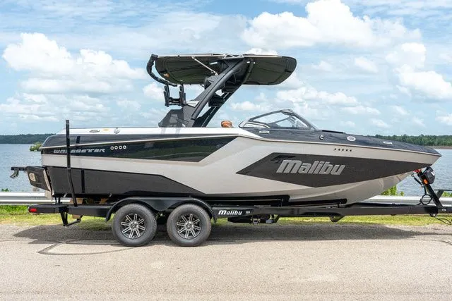 The Image of Malibu Wakesetter 22 MXZ 2025 - 1