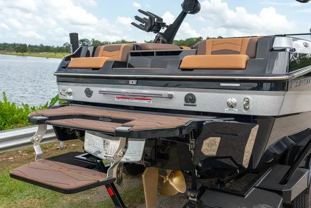 Slide: The Image of Malibu Wakesetter 22 MXZ 2025 - 4