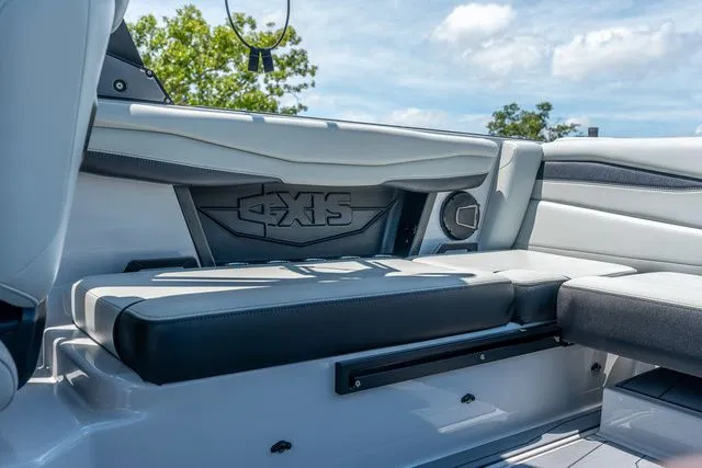 Slide: The Image of Axis Wake Research A225 2024 - 13