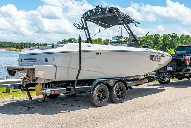 Slide: The Image of Axis Wake Research A225 2024 - 3