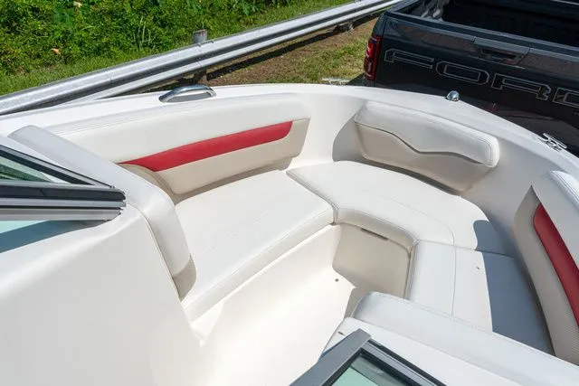 Slide: The Image of Chaparral 186 SSi 2011 - 8