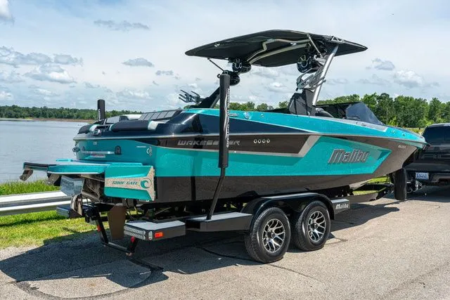 Slide: The Image of Malibu Wakesetter 23 MXZ 2022 - 3