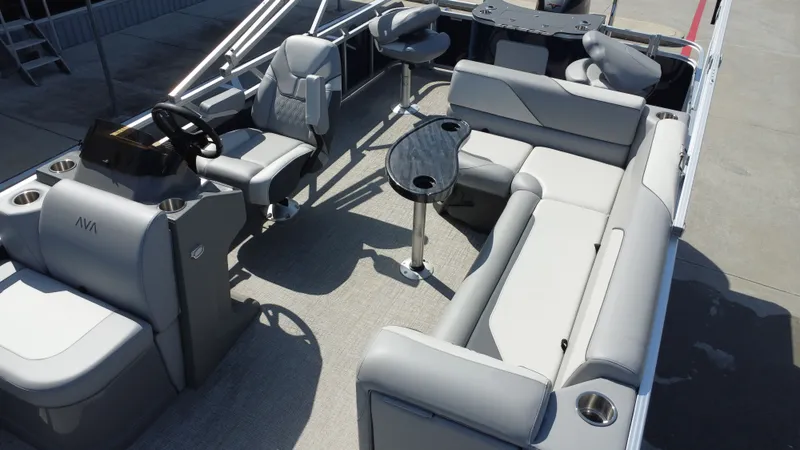 Slide: The Image of Avalon VNT85 QF21 2025 - 25