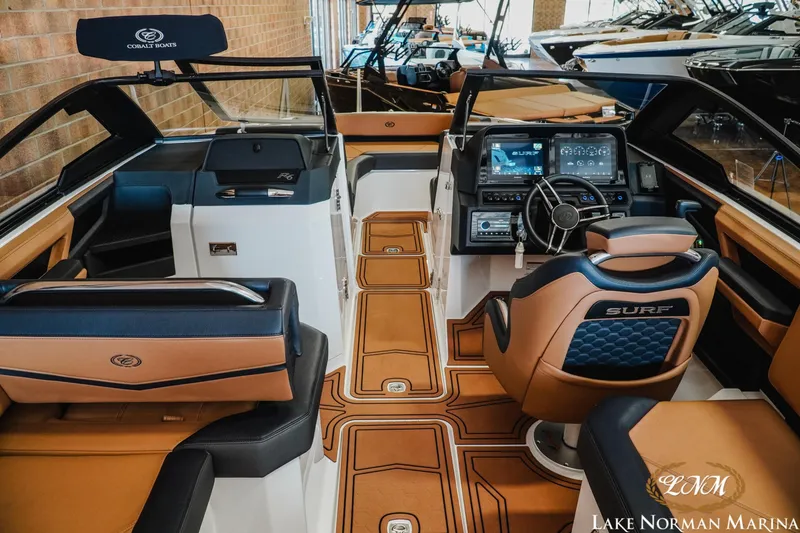 Slide: The Image of Cobalt R6 Surf 2023 - 11