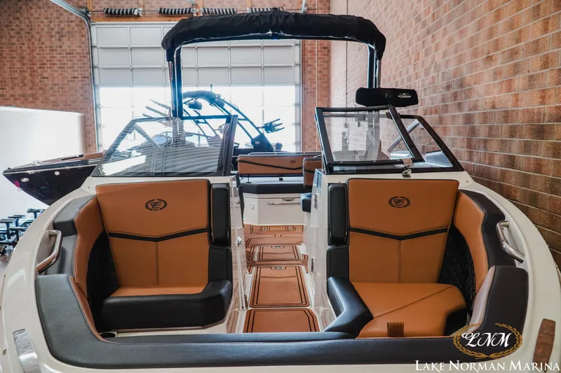 Slide: The Image of Cobalt R6 Surf 2023 - 5