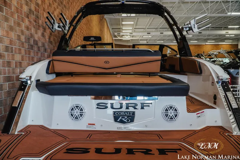 Slide: The Image of Cobalt R6 Surf 2023 - 8