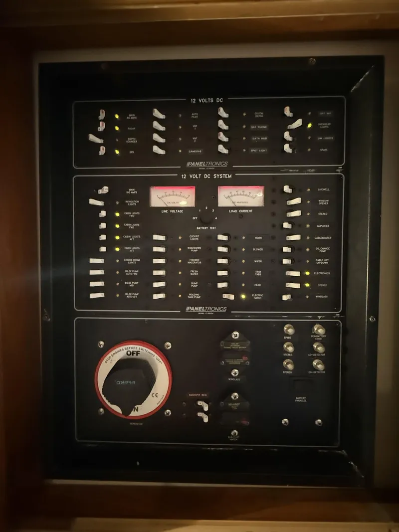 Slide: The Image of Electrical control panel on a 2007 Albemarle 410 Express Fisherman boat. - 27