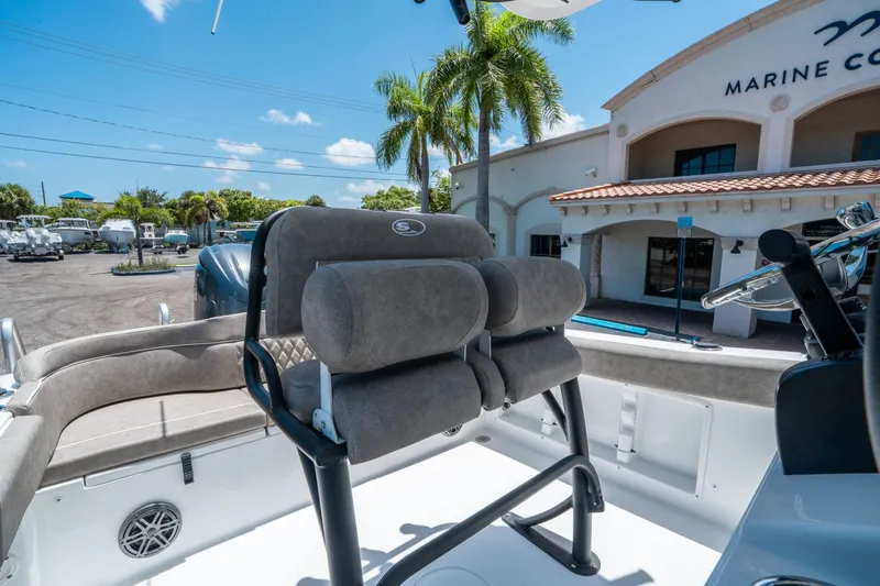 Slide: The Image of Sea Hunt Ultra 219 2026 - 8