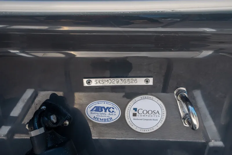 Slide: The Image of Sea Hunt Ultra 219 2026 - 17