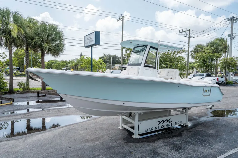 Slide: The Image of Sea Hunt Ultra 275 SE 2026 - 6