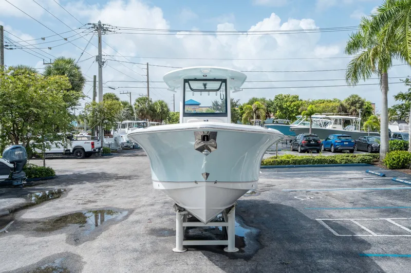 Slide: The Image of Sea Hunt Ultra 275 SE 2026 - 7