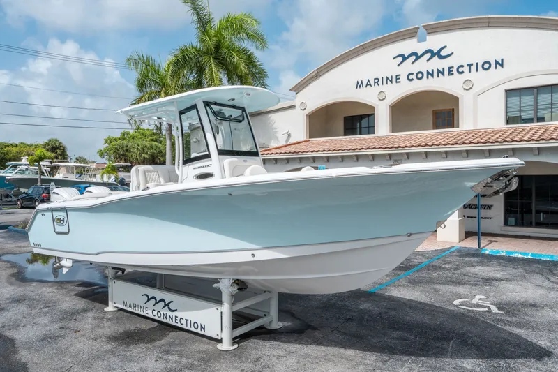 Slide: The Image of Sea Hunt Ultra 275 SE 2026 - 8