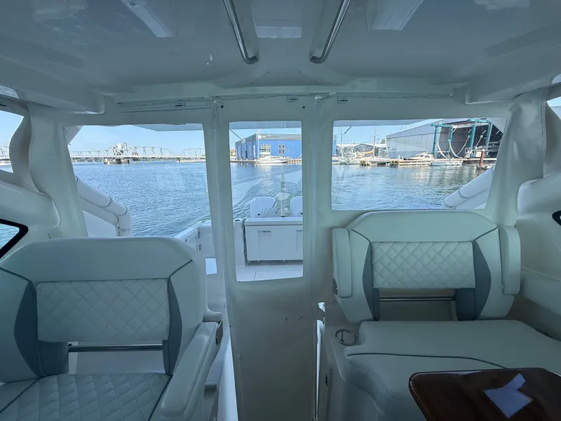 Slide: The Image of Pursuit DC 326 Dual Console 2024 - 3