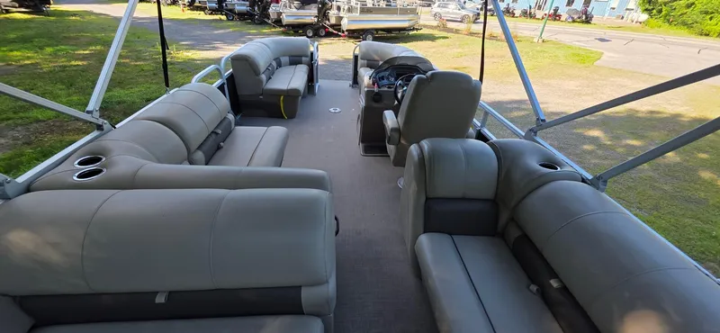 Slide: The Image of 2021 Sun Tracker 22 Party Barge RF with spacious seating and modern design. - 13