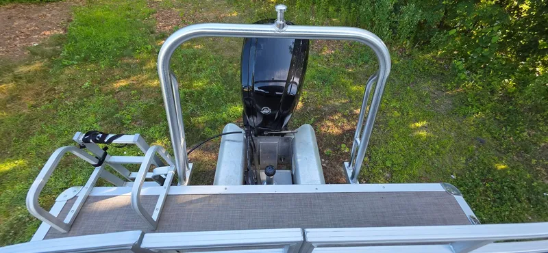 Slide: The Image of 2021 Sun Tracker 22 Party Barge RF pontoon boat with motor, viewed from above. - 15