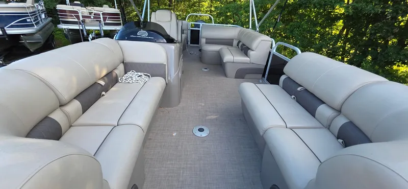 Slide: The Image of 2021 Sun Tracker 22 Party Barge RF with spacious seating and modern design. - 8