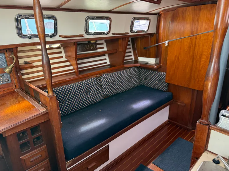 Slide: The Image of Endeavour E 35 1983 - 15