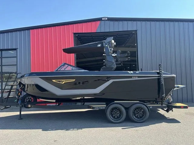 The Image of Nautique Super Air Nautique S23 2026 - 1