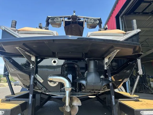 Slide: The Image of Nautique Super Air Nautique S23 2026 - 4