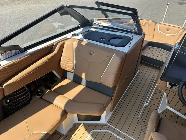 Slide: The Image of Nautique Super Air Nautique G23 2026 - 14