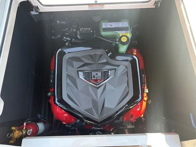 Slide: The Image of Nautique Super Air Nautique G23 2026 - 17