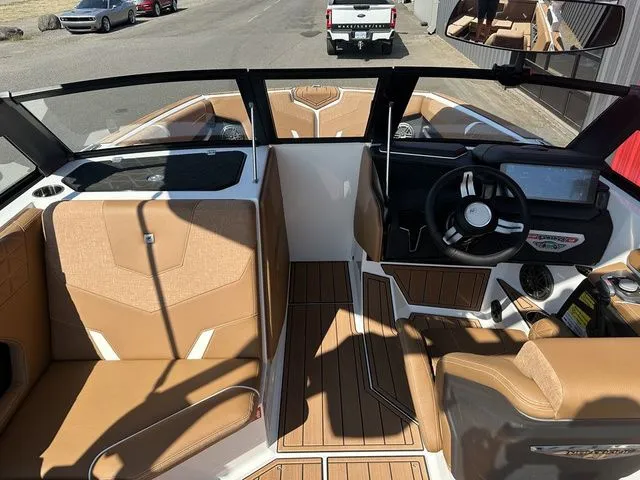 Slide: The Image of Nautique Super Air Nautique GS22 2026 - 6