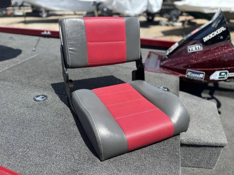 Slide: The Image of Red and gray seat on 2017 Ranger RT188 boat deck. - 16