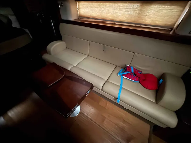 Slide: The Image of Sea Ray Sundancer 370 2013 - 11