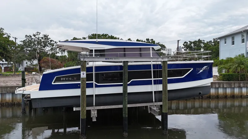 Slide: The Image of Fountaine Pajot MY4.S 2021 - 4