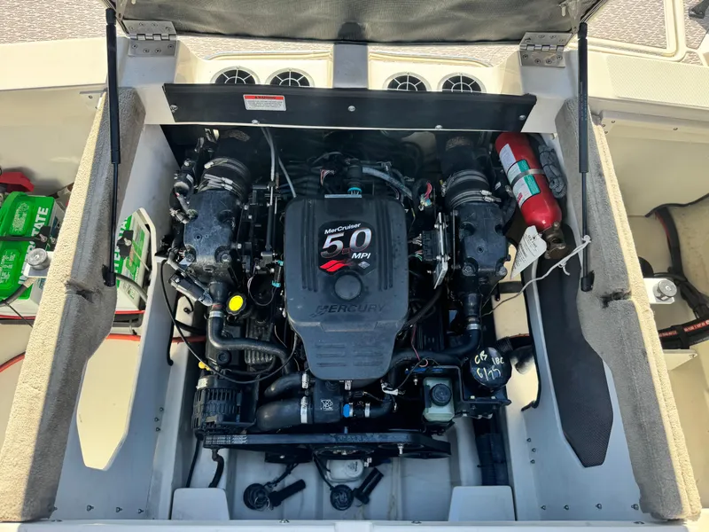 Slide: The Image of Engine compartment of a 2007 Sea Ray 210 Select with MerCruiser 5.0 MPI engine. - 20