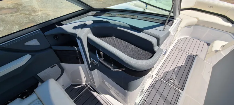 Slide: The Image of 2020 Cobalt R5 boat interior with sleek design and modern dashboard. - 42
