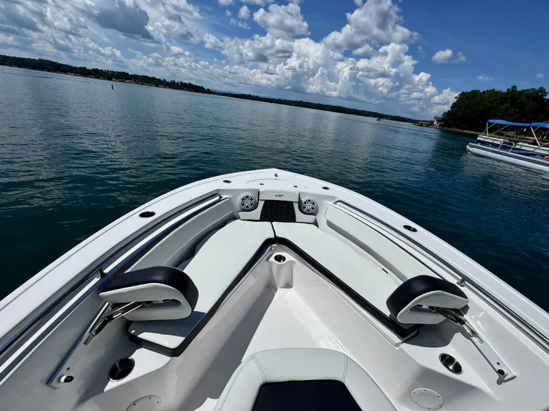 Slide: The Image of Tidewater 210 LXF 2025 - 10