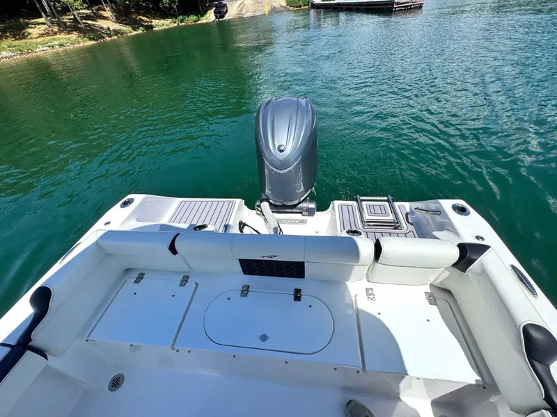 Slide: The Image of Tidewater 210 LXF 2025 - 17