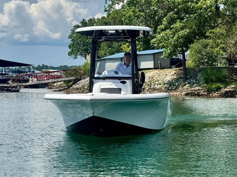 Slide: The Image of Tidewater 210 LXF 2025 - 3