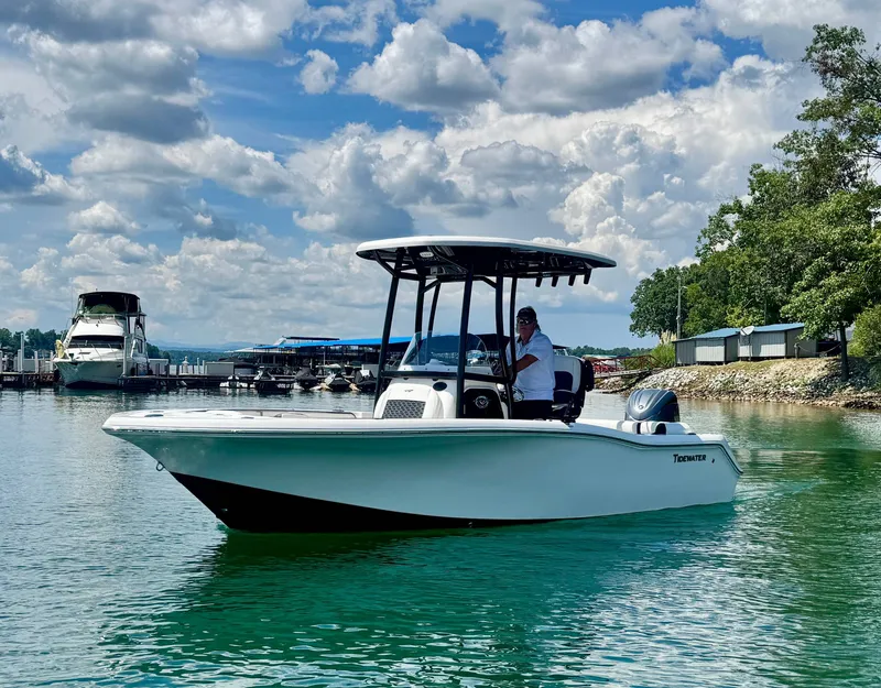 Slide: The Image of Tidewater 210 LXF 2025 - 4