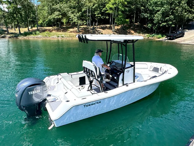 Slide: The Image of Tidewater 210 LXF 2025 - 7