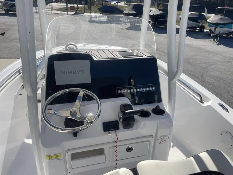 Slide: The Image of Tidewater 198 CC Adventure 2025 - 4