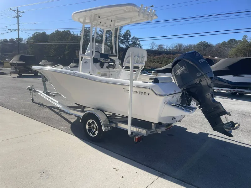 Slide: The Image of Tidewater 198 CC Adventure 2025 - 7