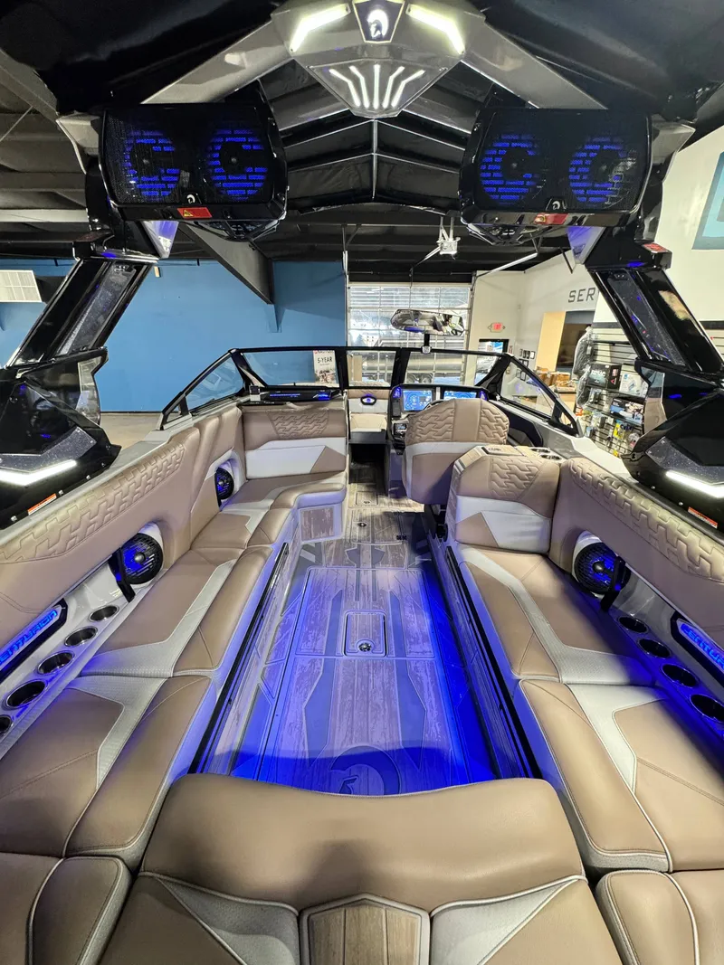 Slide: The Image of Centurion Ri245 2025 - 7