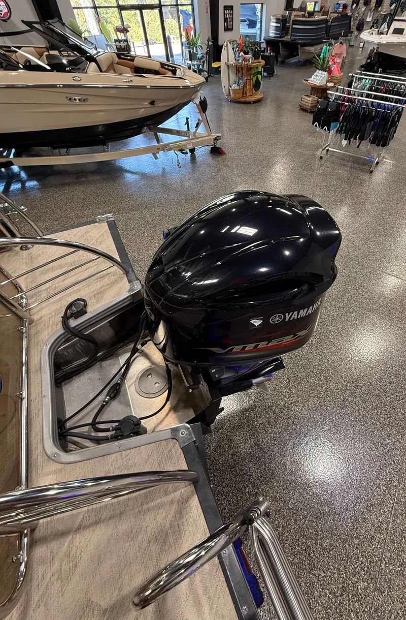 Slide: The Image of Manitou 25 SES Platinum 2019 - 15