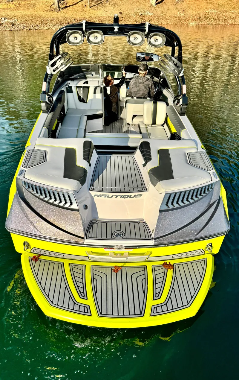 Slide: The Image of Nautique G25 2015 - 10
