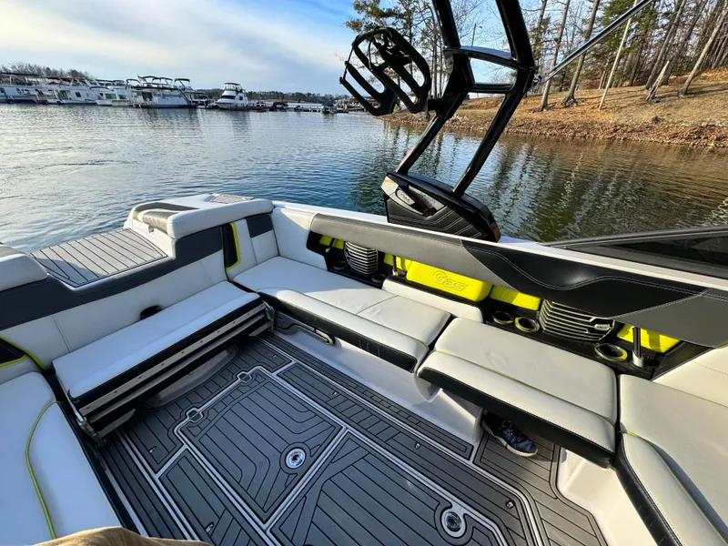 Slide: The Image of Nautique G25 2015 - 16