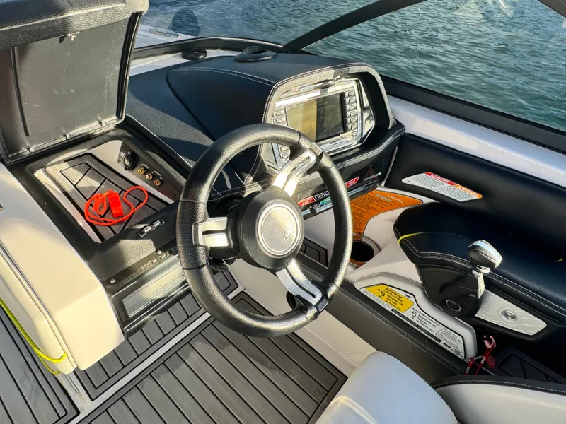 Slide: The Image of Nautique G25 2015 - 23