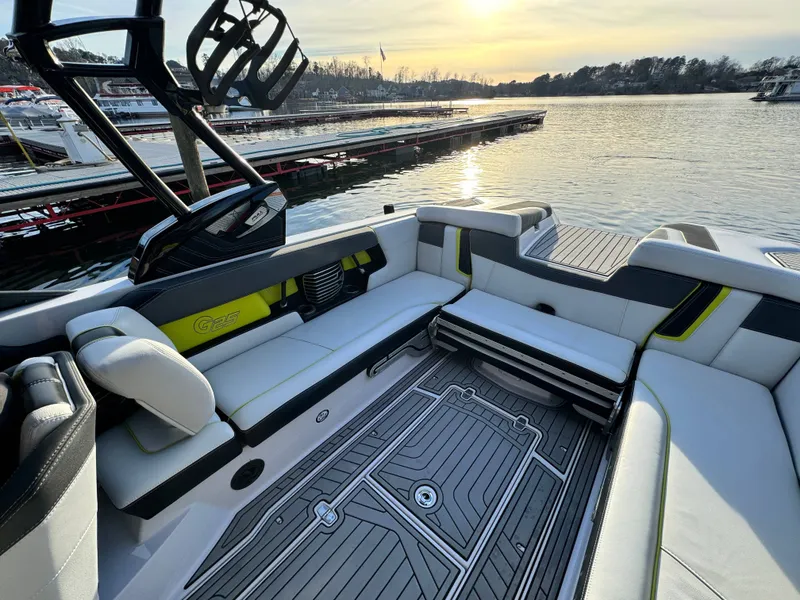 Slide: The Image of Nautique G25 2015 - 31