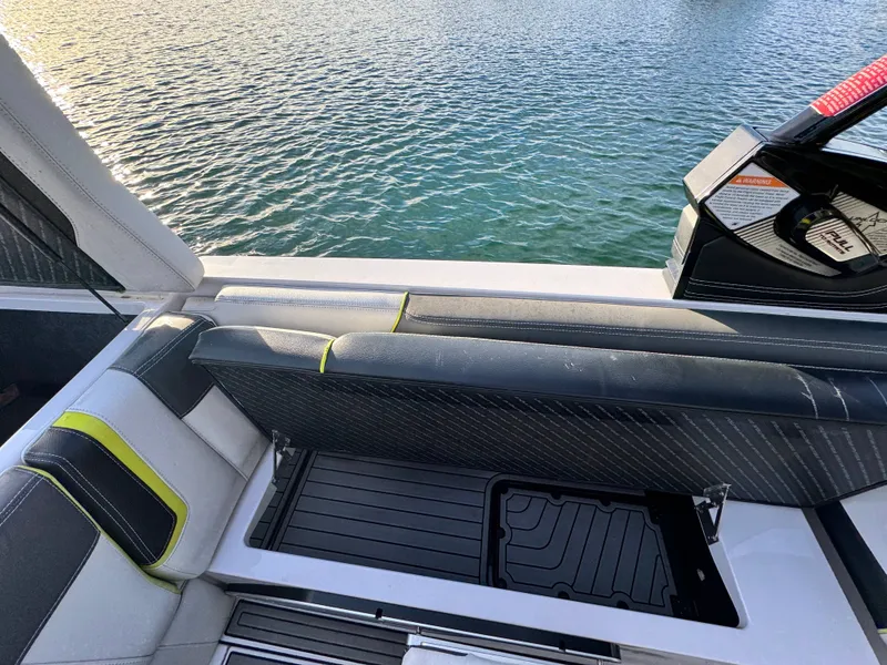 Slide: The Image of Nautique G25 2015 - 34