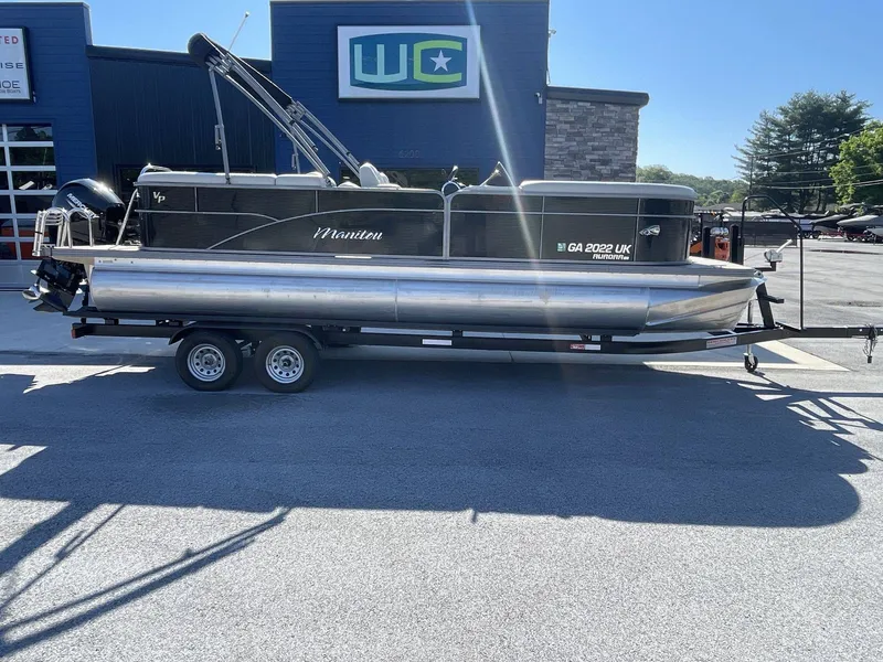 Slide: The Image of Manitou Aurora 2021 - 1